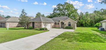 16208 Old Samuel Dr, Prairieville, LA 70769