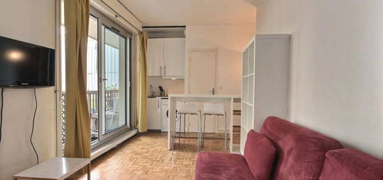 Studio meublé  à louer, 1 pièce, 21 m², Balcon