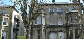 Flat to rent in Selborne Road, Hove BN3