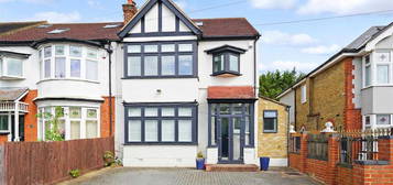 4 bedroom semi-detached house for sale