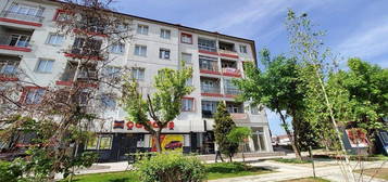 ESKEHR EMEK MAH. SATILIK 3+1 150m2 ARA KAT DARE