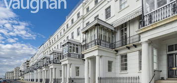 Flat to rent in Chichester Terrace, Brighton, East Sussex BN2