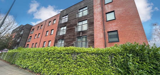 Flat for sale in The Boulevard, West Didsbury, Didsbury, Manchester M20