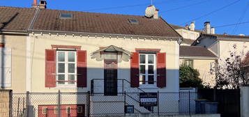 Maison Sénonaise à Sens quartier à proximité de la bibliothè