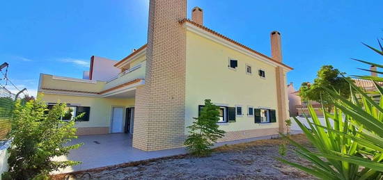 Moradia - Vila Serena - Pinhal Novo - Palmela