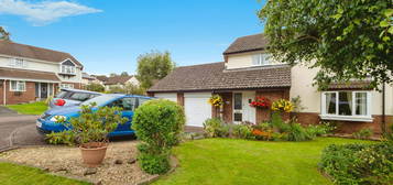 4 bed detached house for sale