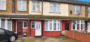 Terraced house for sale in Harefield Road, Luton LU1