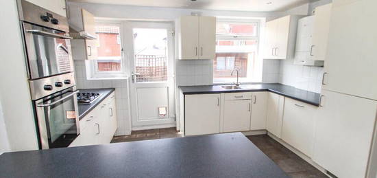 2 bedroom semi-detached house