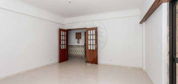 Apartamento T3 para arrendamento