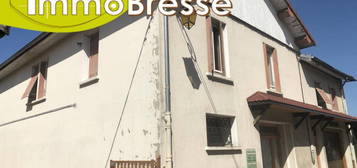 Montrevel en Bresse - A louer appartement Type 3 - Garage