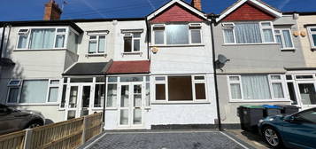 Terraced house to rent in Cavendish Road, New Malden, Surrey KT3