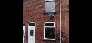 Terraced house to rent in Carlton Street, Featherstone WF7
