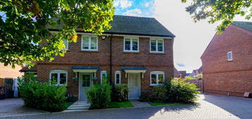 2 bed semi-detached house for sale