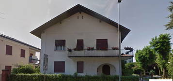 Villa all'asta via Vicenza 47, Castelfranco Veneto