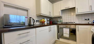 2 bedroom ground floor flat