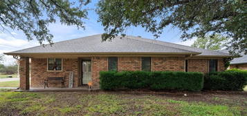 1003 S Elm St, Ennis, TX 75119