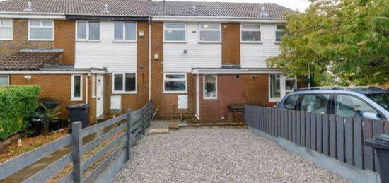 Terraced house to rent in Heathmoor Close, Halifax HX2