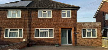 3 bedroom semi-detached house for sale