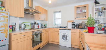 2 bed flat to rent