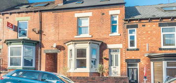 4 bedroom terraced house for sale