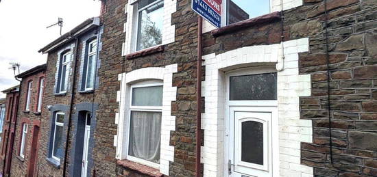 Property to rent in Troedyrhiw Road, Porth CF39