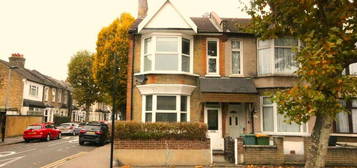 3 bedroom end of terrace house