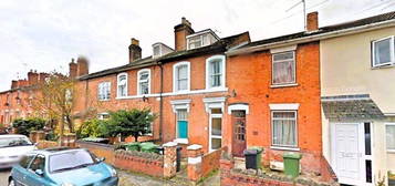 6 bedroom terraced house