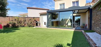 Maison  à vendre, 3 pièces, 2 chambres, 92 m²