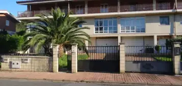 Casa adosada en calle Llanos