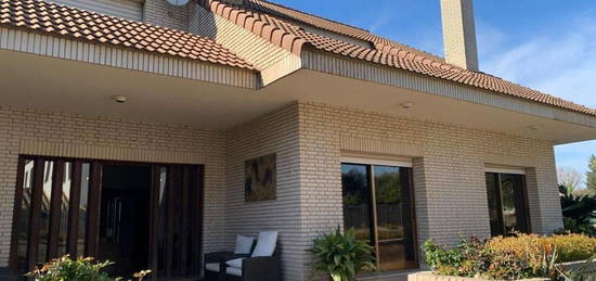 Casa o chalet independiente en venta en avenida Alcalde Álvaro Domecq, 33