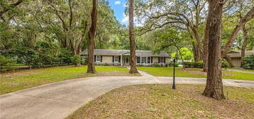 408 Couper Ave, Saint Simons Island, GA 31522