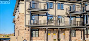 22 LOMOND Lane, Kitchener, Ontario 