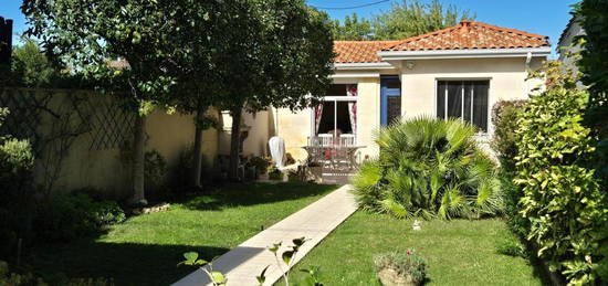 BORDEAUX SAINT AUGUSTIN CENTRE / MAISON DE PLAIN PIED / 3 CHAMBRES + GARAGE + GRAND JARDIN + DEPENDANCE + CAVE