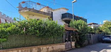 Villa unifamiliare traversa Giacomo Leopardi, Centro, Scafati