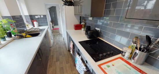 4 bedroom terraced house