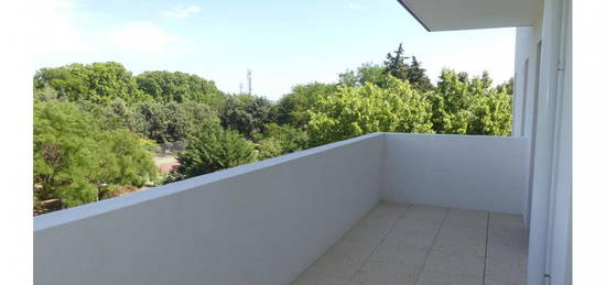 Appartement T3 avec terrasse à Nîmes