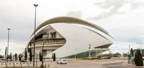 D&#xFA;plex en Ciutat de Les Arts I de Les Ciencies