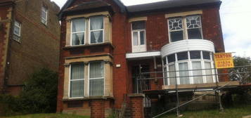 1 bedroom ground floor flat