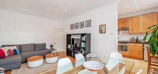 Flat to rent in Luxborough Street, Marylebone, London W1U