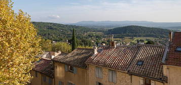 Maison Eguilles 290 m² environ cour vue panoramique terrasses parking