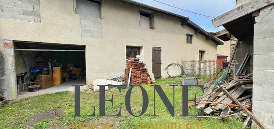 Maison 2 étages  à vendre, 4 pièces, 2 chambres, 90 m²