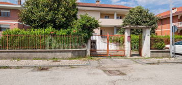 Appartamento in villa via Frejus, Villarbasse