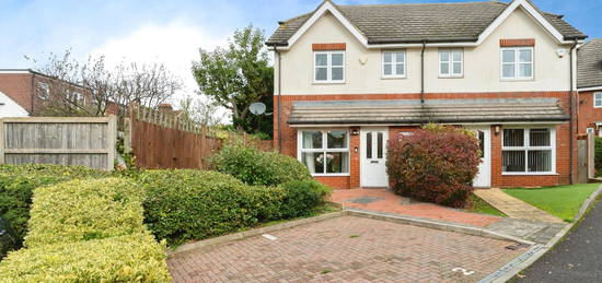 3 bed semi-detached house for sale