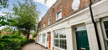 Flat for sale in Wide Lane, Southampton SO18