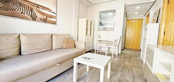 Apartamento de alquiler en Campoamor