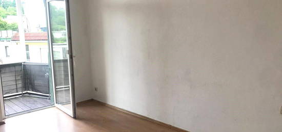 Ruhig gelegene 53qm-Wohnung mit neuer Einbaukueche in Privathaus