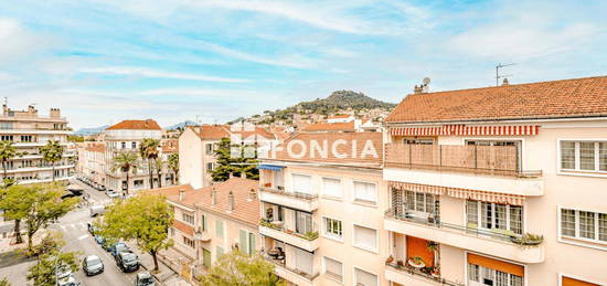 Appartement T2 - CENTRE VILLE HYERES