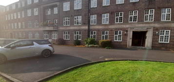 Flat to rent in Flat, Pitmaston Court East, Goodby Road, Birmingham B13