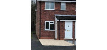 Terraced house to rent in Kersbrook Close, Stoke-On-Trent ST4