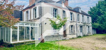 Maison de Caractère 8 pièce(s) de 224 m²  La Ferté-Saint-Cyr